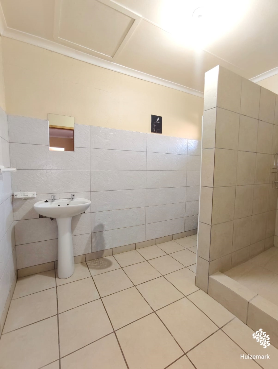 5 Bedroom Property for Sale in Vaalpark Free State